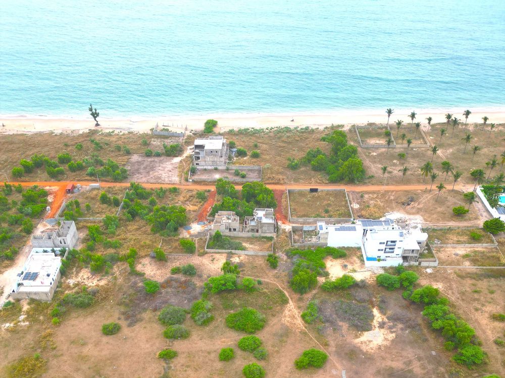 "Blue VIP"- Terrain de 300 m2  – 200 m de la plage  - Image 2