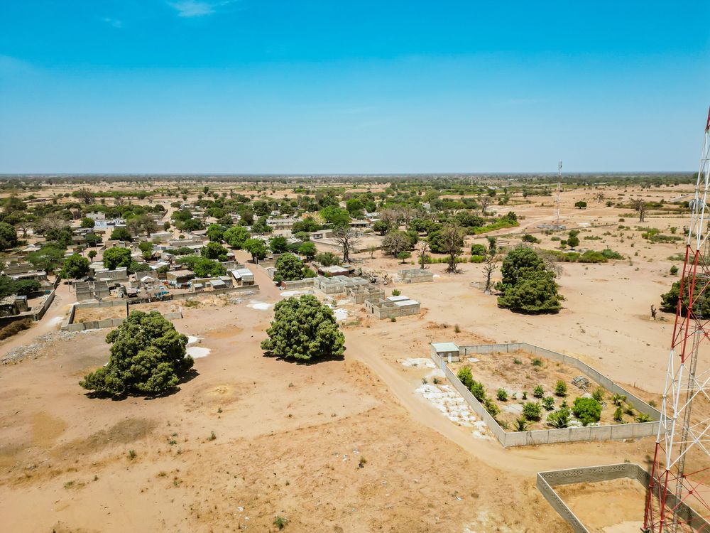 Terrain de 300 m2  – 5 km de la plage 